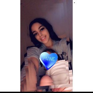 Meet your Posher, Alexia